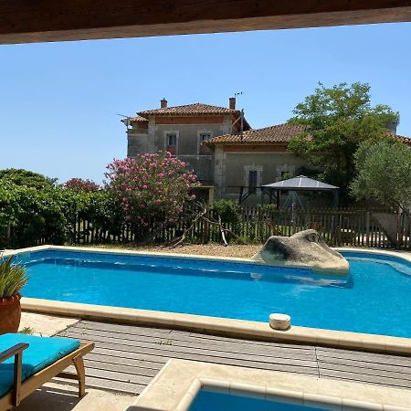 Les Pierrades En Camargue Villa โวแวร์ ภายนอก รูปภาพ