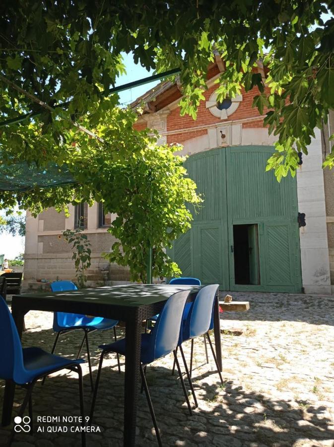 Les Pierrades En Camargue Villa โวแวร์ ภายนอก รูปภาพ